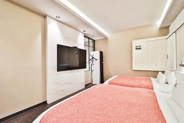 Busan Jeonggwan Hotel Raum