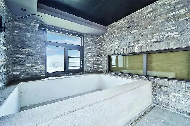 Busan Jeonggwan Hotel Raum