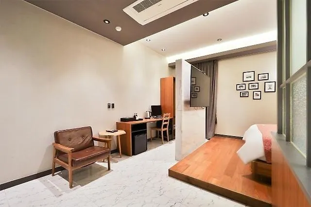 Busan Jeonggwan Hotel Raum